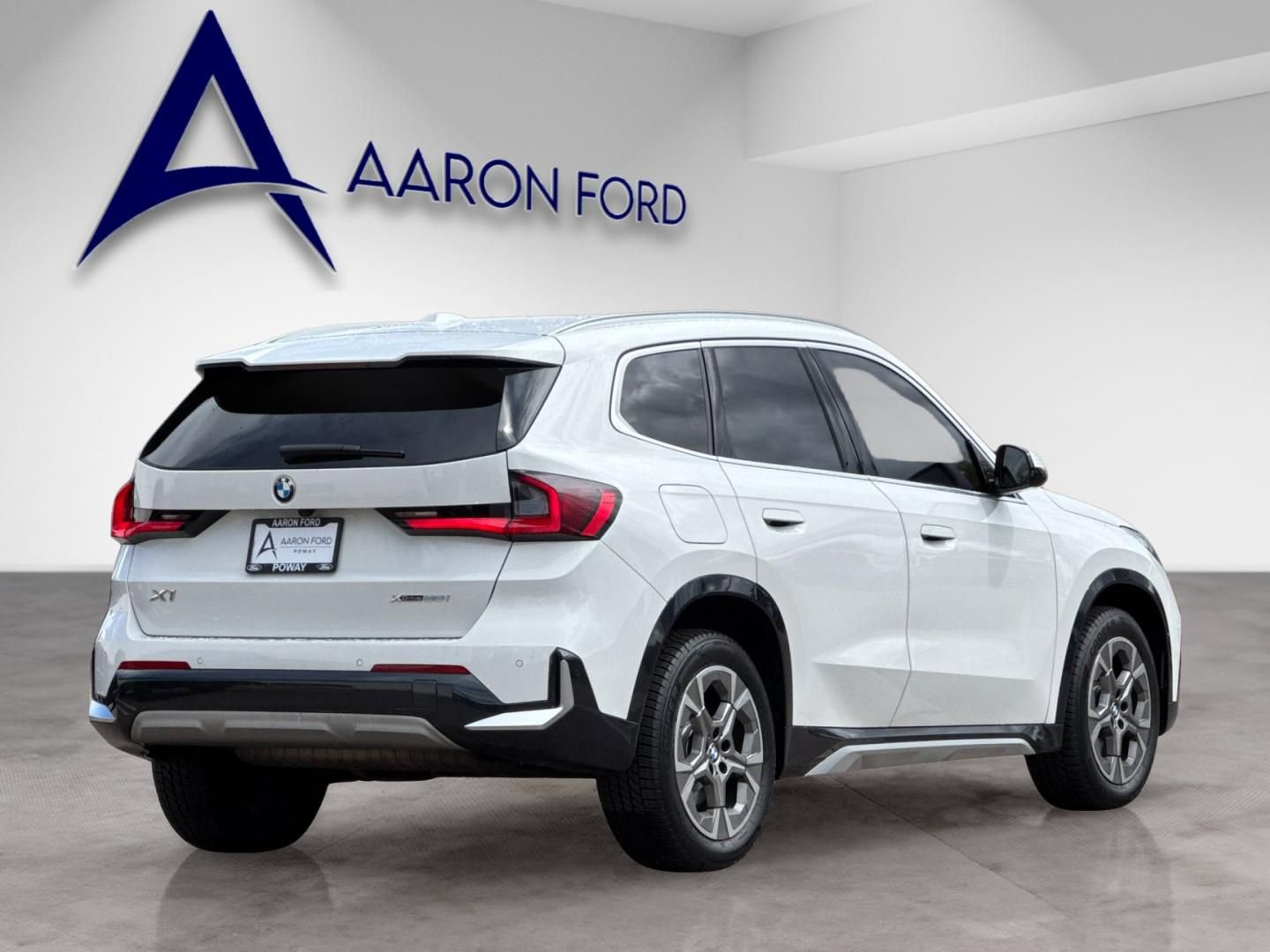 Used 2023 BMW X1 xDrive28i w/ Convenience Package AWD/4WD image 6