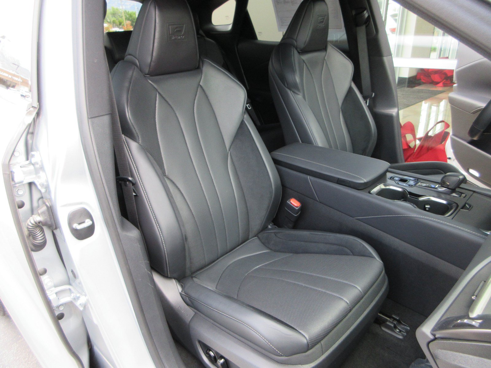 Used 2024 Lexus RX 500h F Sport w/ Convenience Package AWD/4WD image 26