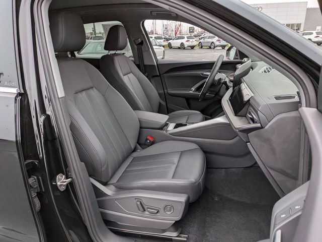 Used 2025 Audi Q5 Premium w/ Convenience Package AWD/4WD image 24