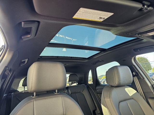 New 2025 Audi Q3 2.0T Premium image 3