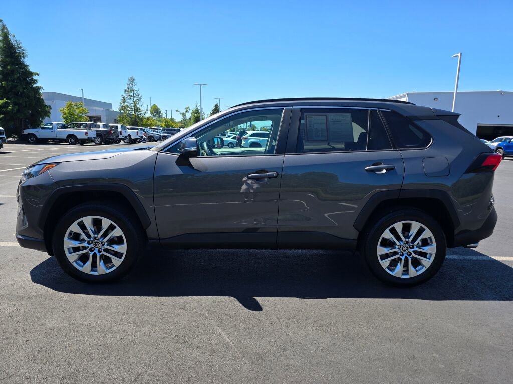 Certified 2025 Toyota RAV4 XLE Premium image 6