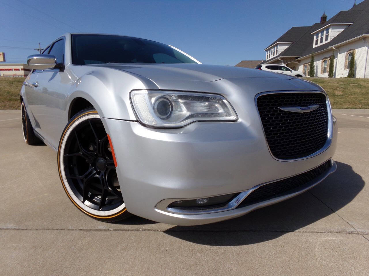 Used 2020 Chrysler 300 Limited image 16