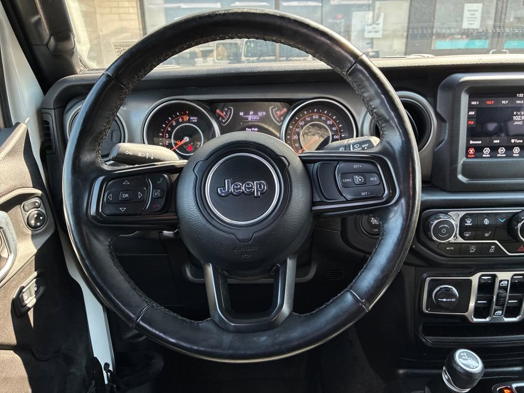 Used 2022 Jeep Gladiator Sport AWD/4WD image 16