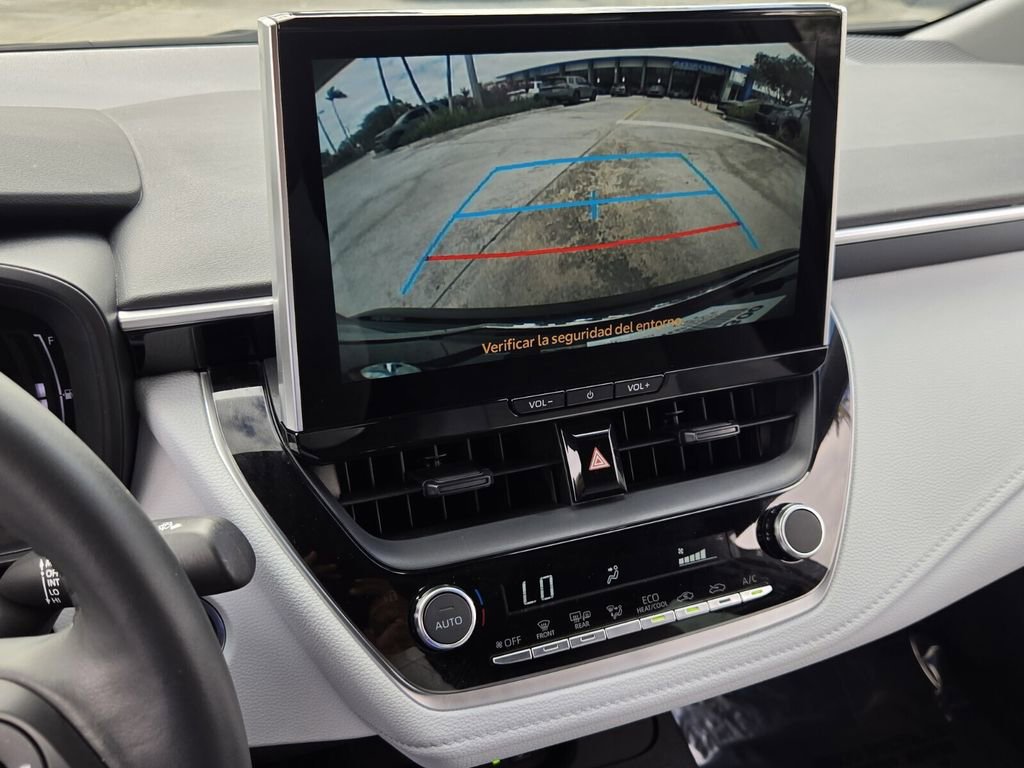 Used 2025 Toyota Corolla SE w/ SE Premium Package image 22