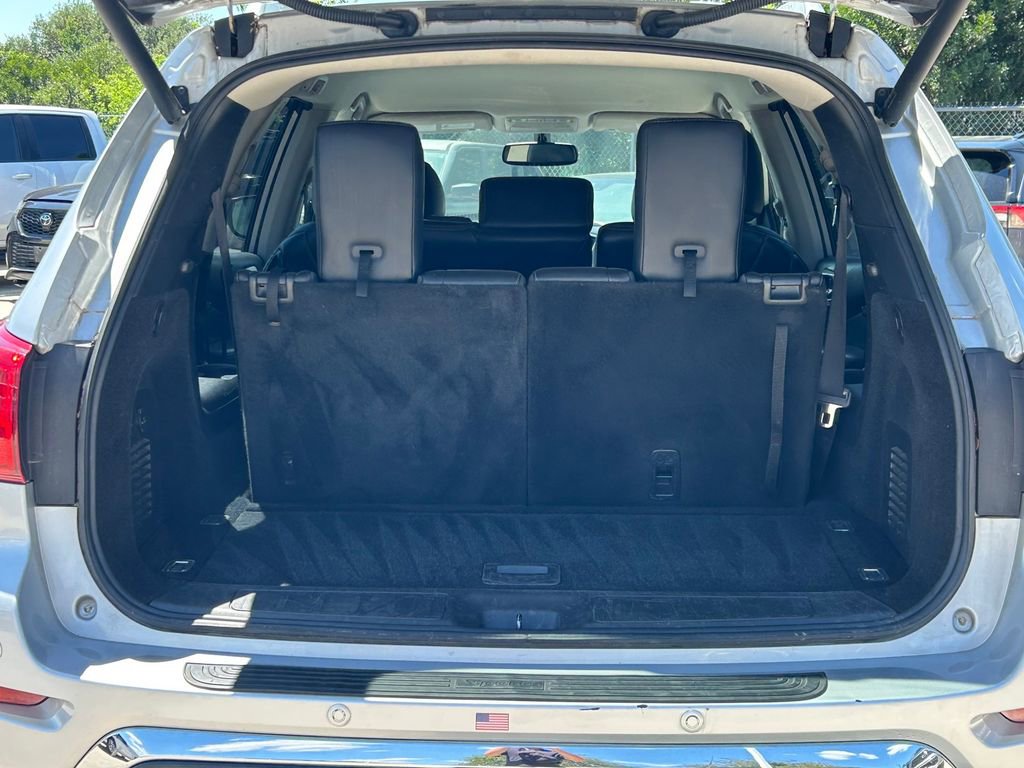 Used 2020 Nissan Pathfinder SL FWD image 14