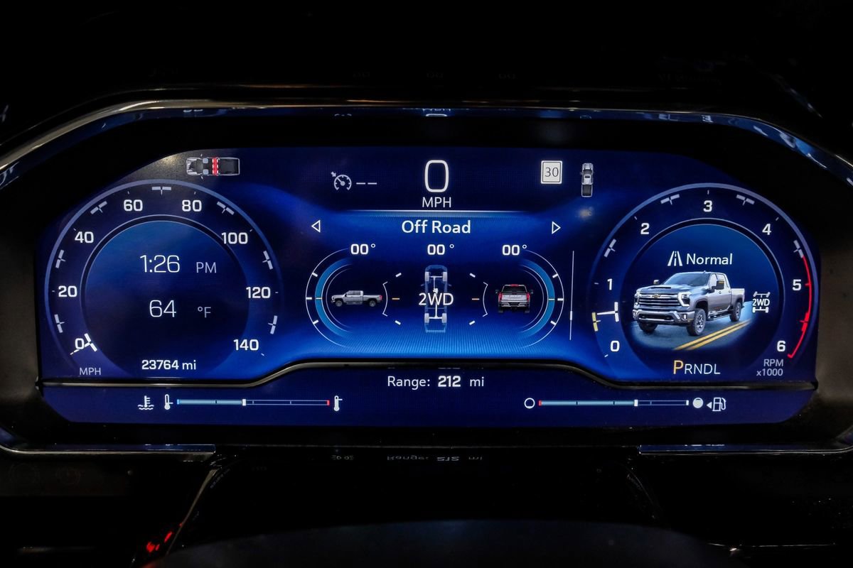 Used 2025 Chevrolet Silverado 2500 ZR2 w/ Technology Package image 19