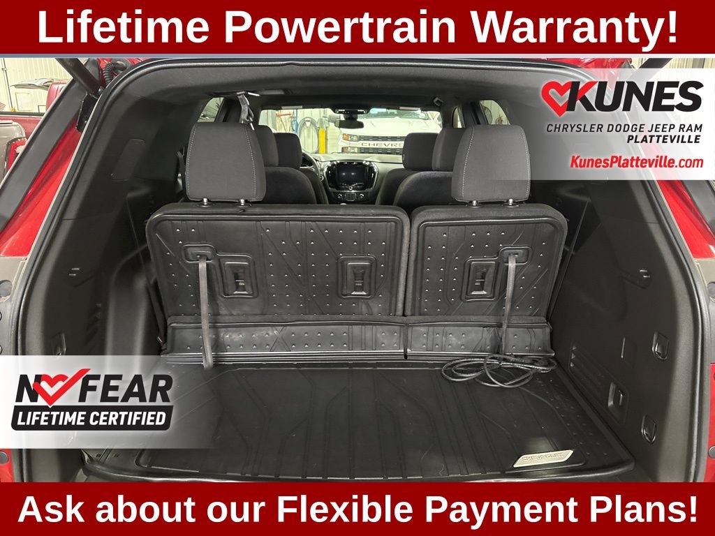 Used 2023 Chevrolet Traverse LT image 15