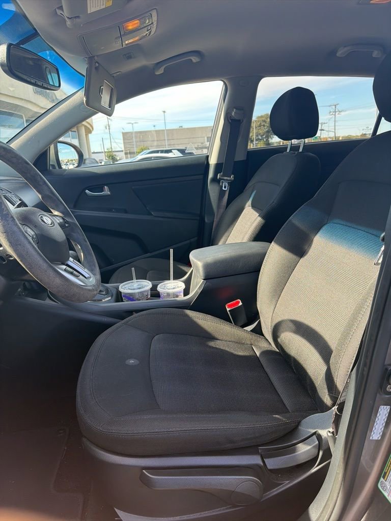 Used 2013 Kia Sportage LX w/ Convenience Pkg image 11