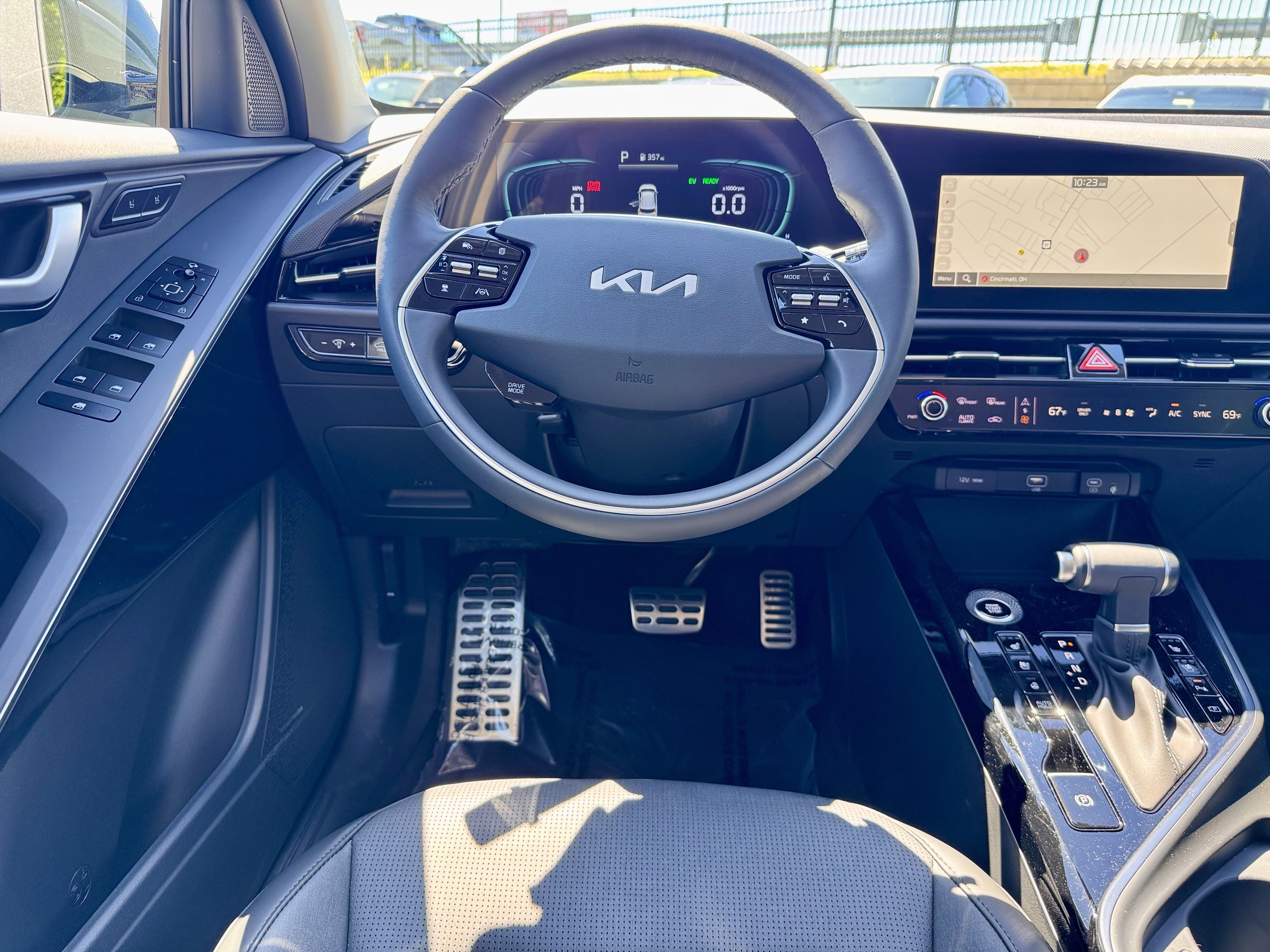New 2026 Kia Niro SX Touring FWD image 9