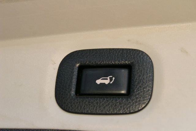 Used 2016 Nissan Rogue SL AWD/4WD image 17