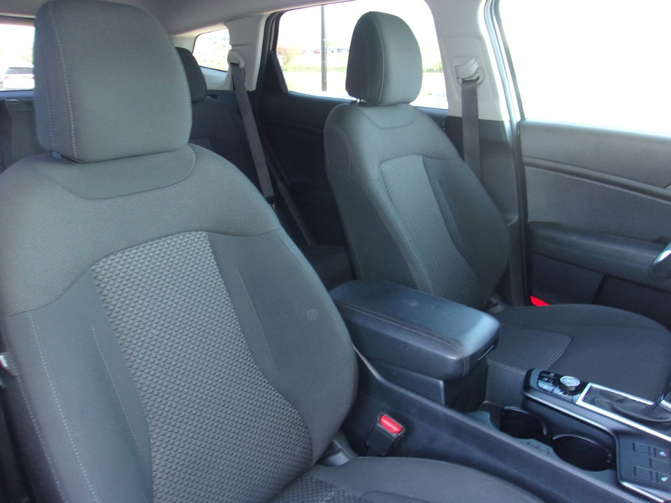 Used 2023 Kia Sportage LX image 19