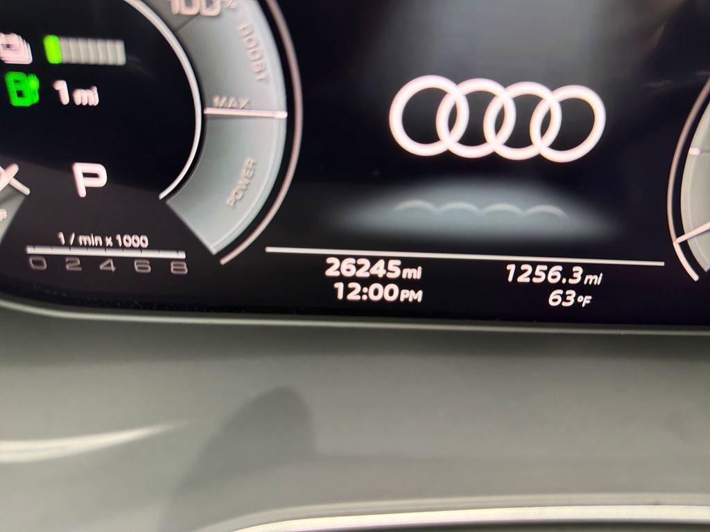 Used 2024 Audi Q5 e Prestige w/ Prestige Package AWD/4WD image 17