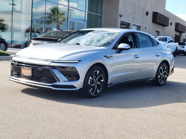 Certified 2025 Hyundai Sonata SEL FWD image 2