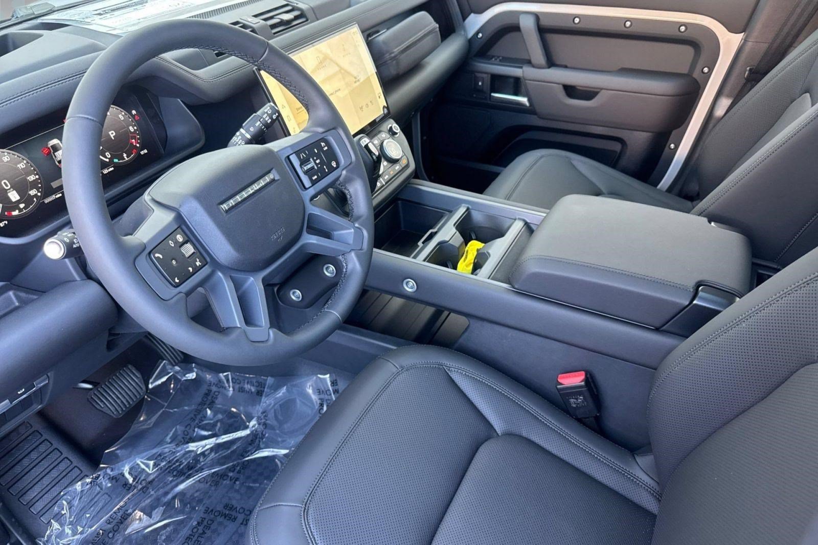 New 2026 Land Rover Defender 110 S AWD/4WD image 4