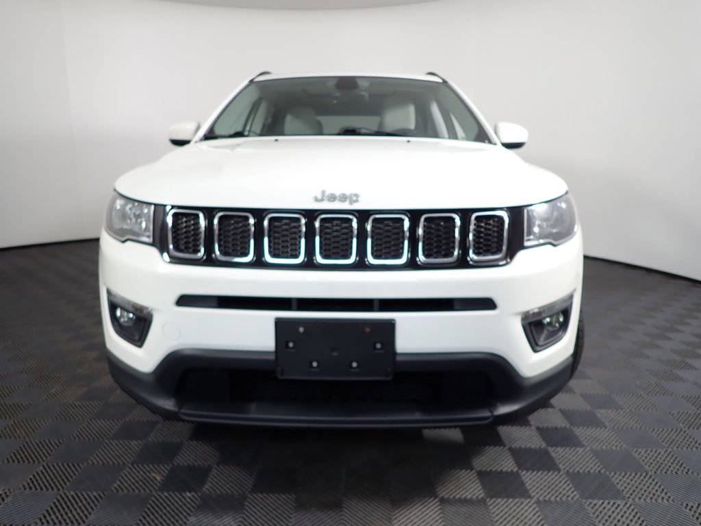 Used 2017 Jeep Compass Latitude w/ Popular Equipment Group AWD/4WD image 10