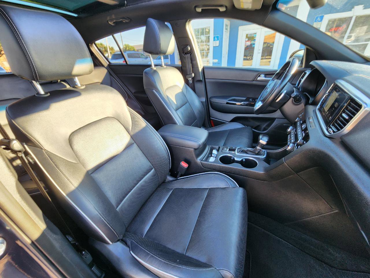 Used 2020 Kia Sportage SX image 15