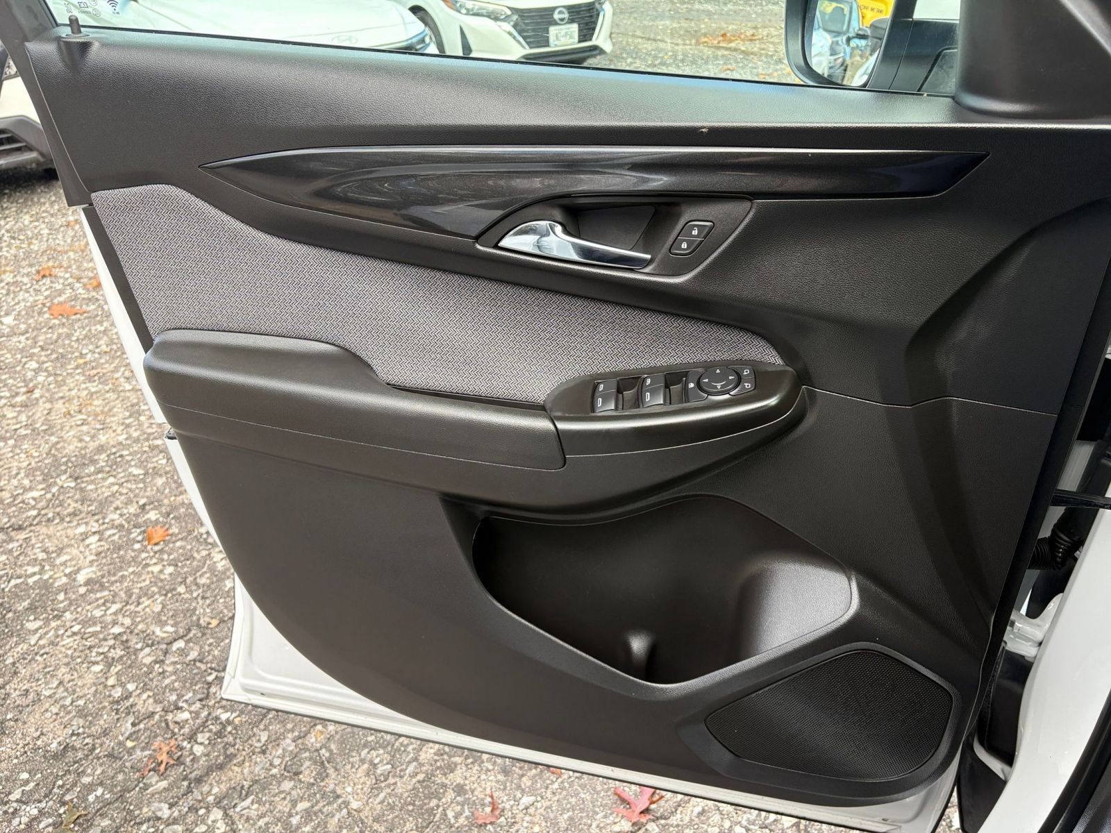 Used 2025 Chevrolet TrailBlazer LT image 20