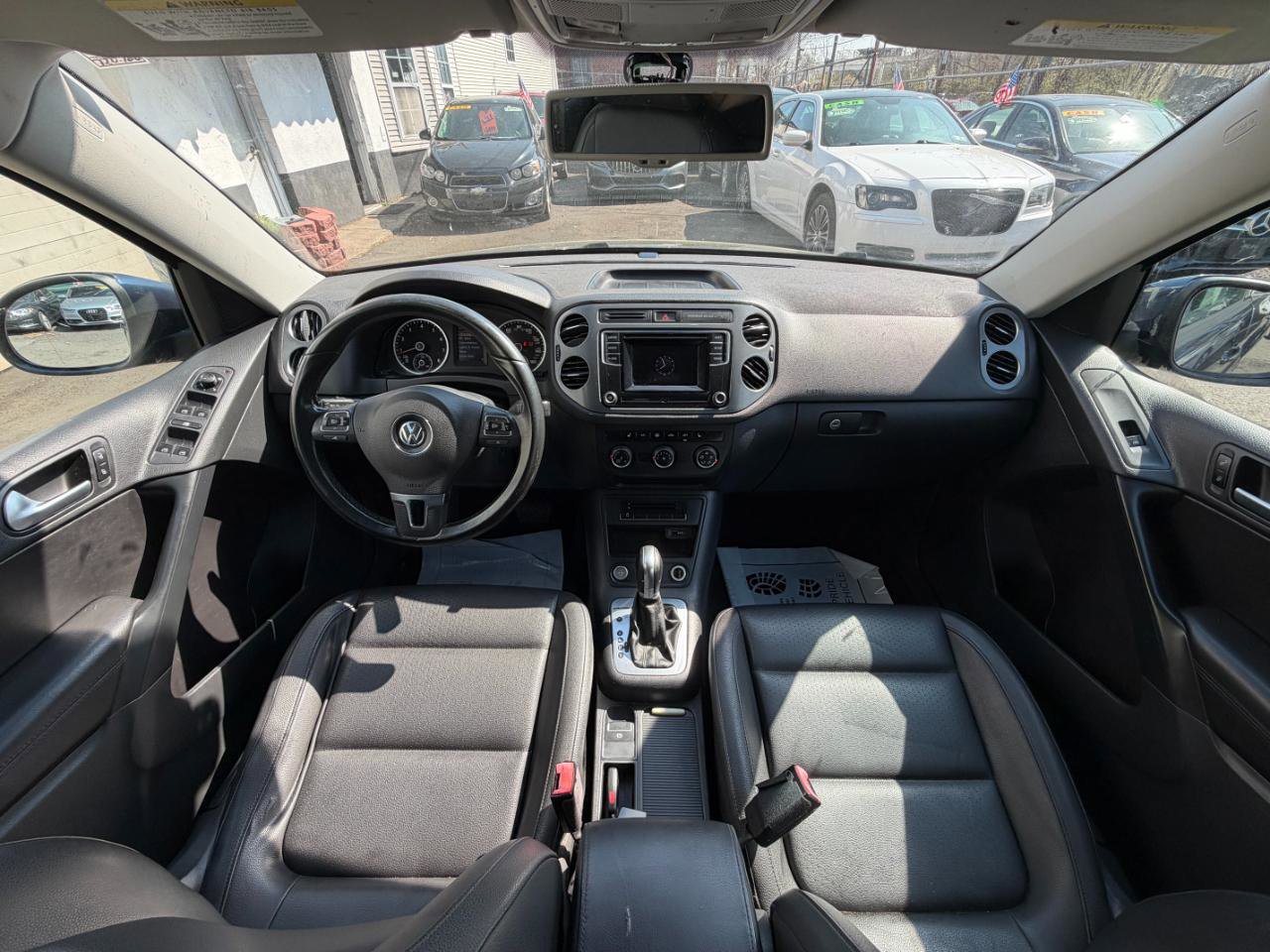 Used 2016 Volkswagen Tiguan S image 38