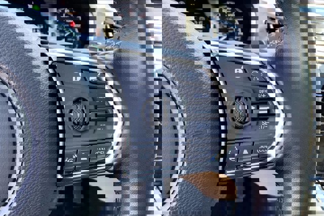 Used 2024 Acura RDX SH-AWD image 19