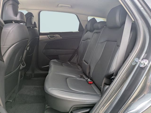 Used 2023 Kia Sportage EX image 14