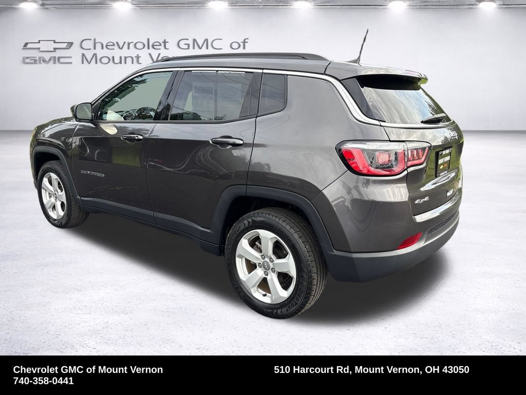 Used 2019 Jeep Compass Latitude AWD/4WD image 3