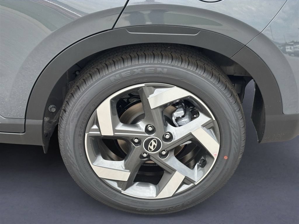 New 2026 Hyundai Venue SEL FWD image 9