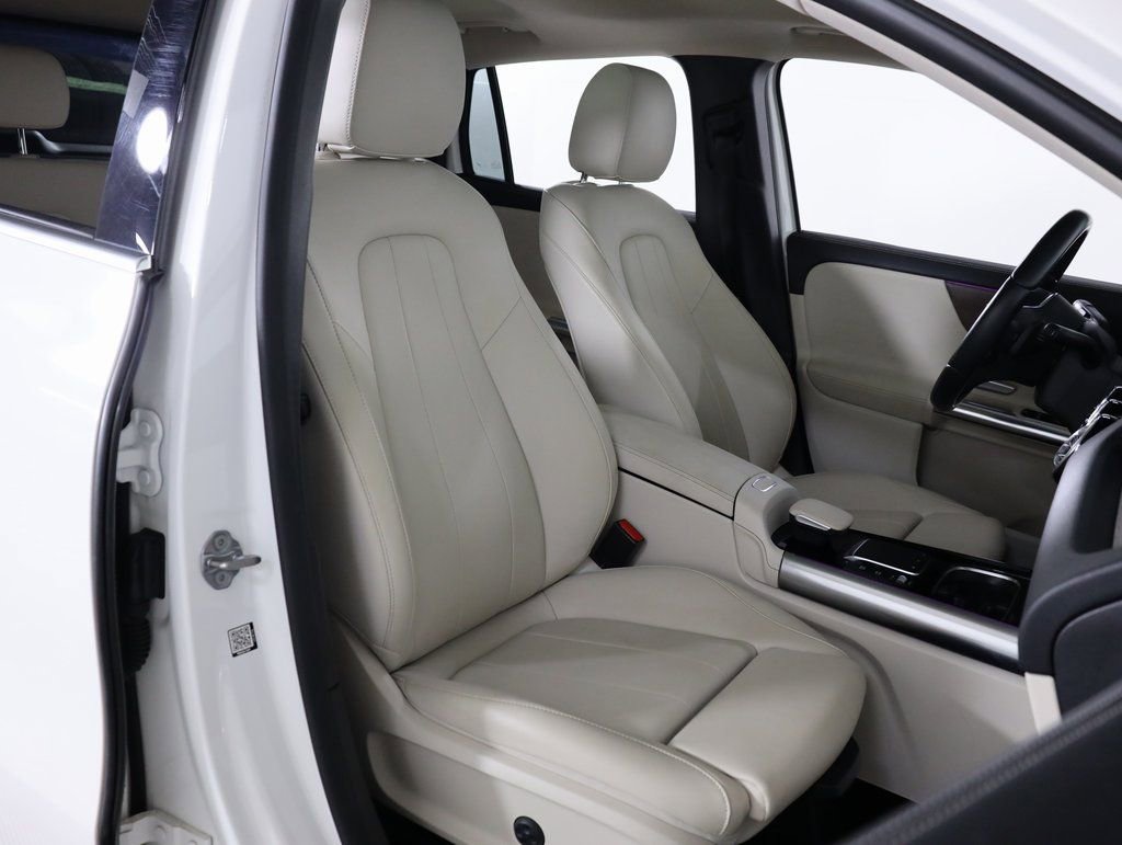 Certified 2023 Mercedes-Benz GLA 250 4MATIC w/ Premium Package image 52