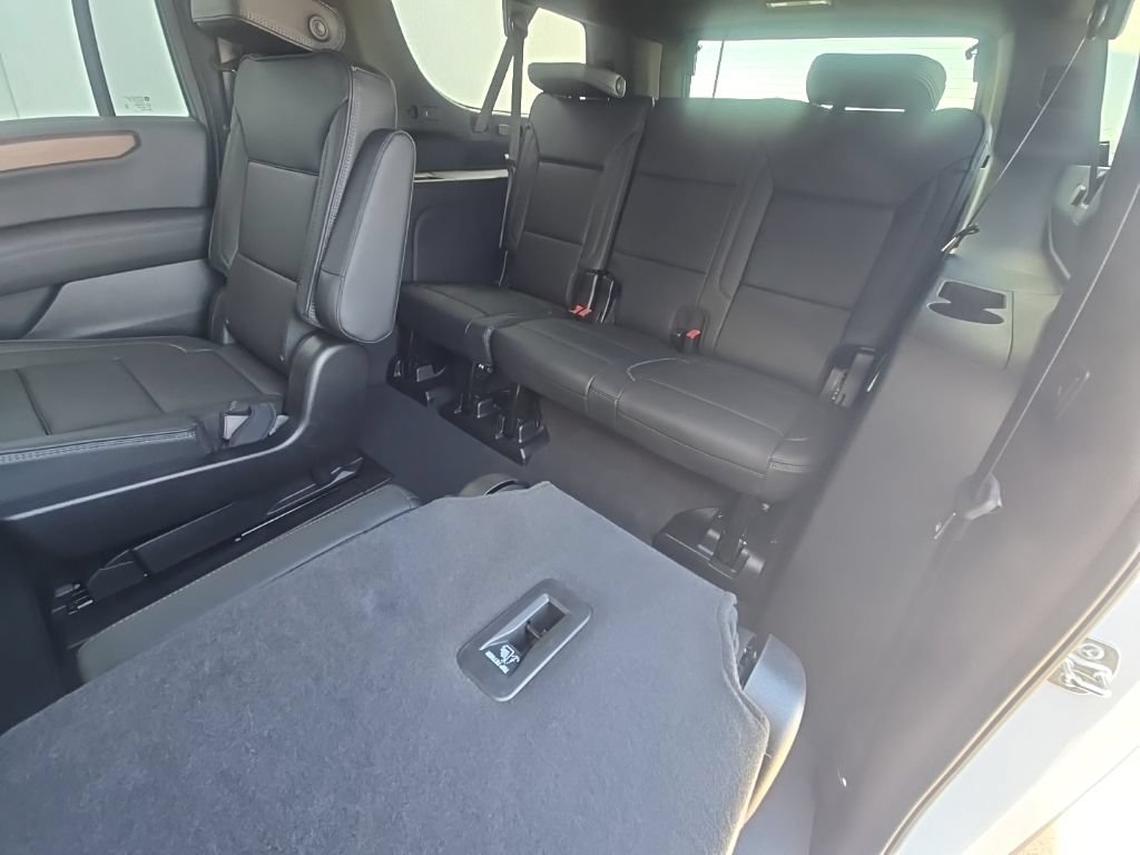 New 2026 GMC Yukon XL Denali w/ Denali Reserve Package AWD/4WD image 35