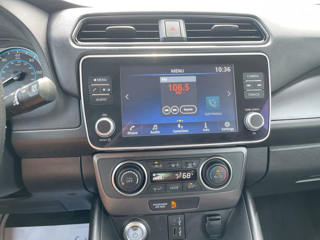 Used 2025 Nissan Leaf S image 30