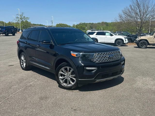 Used 2023 Ford Explorer Limited w/ Equipment Group 301A image 2