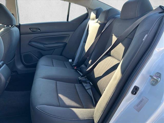 Used 2025 Nissan Altima 2.5 SV FWD image 16