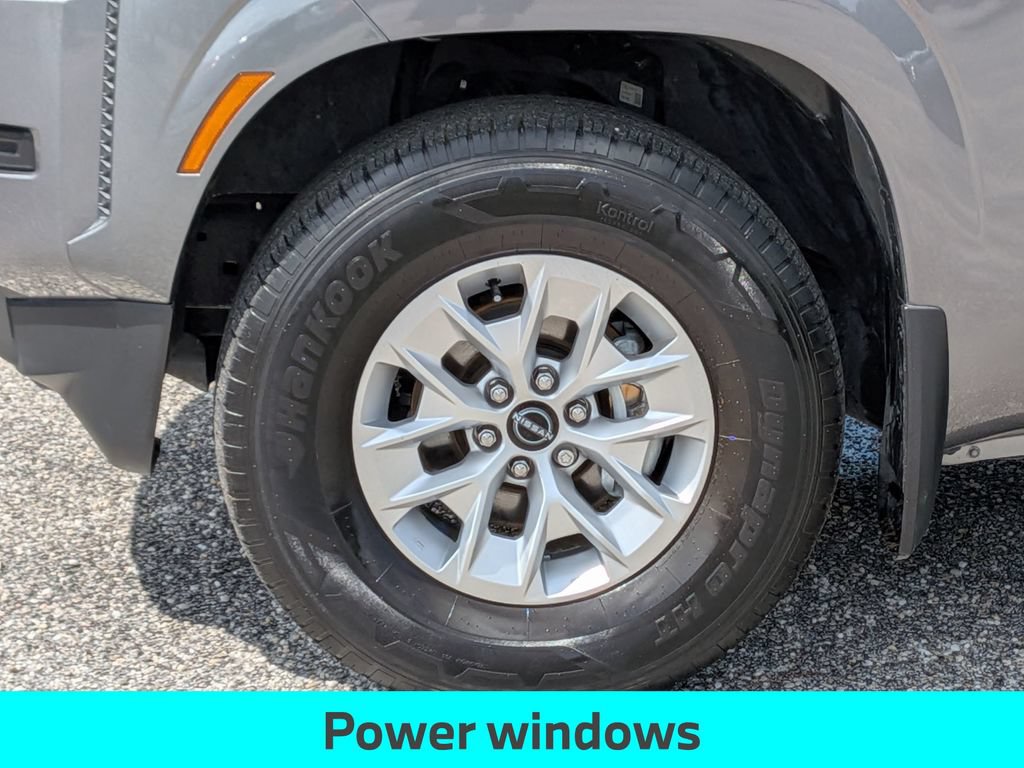 Used 2024 Nissan Frontier SV RWD image 13
