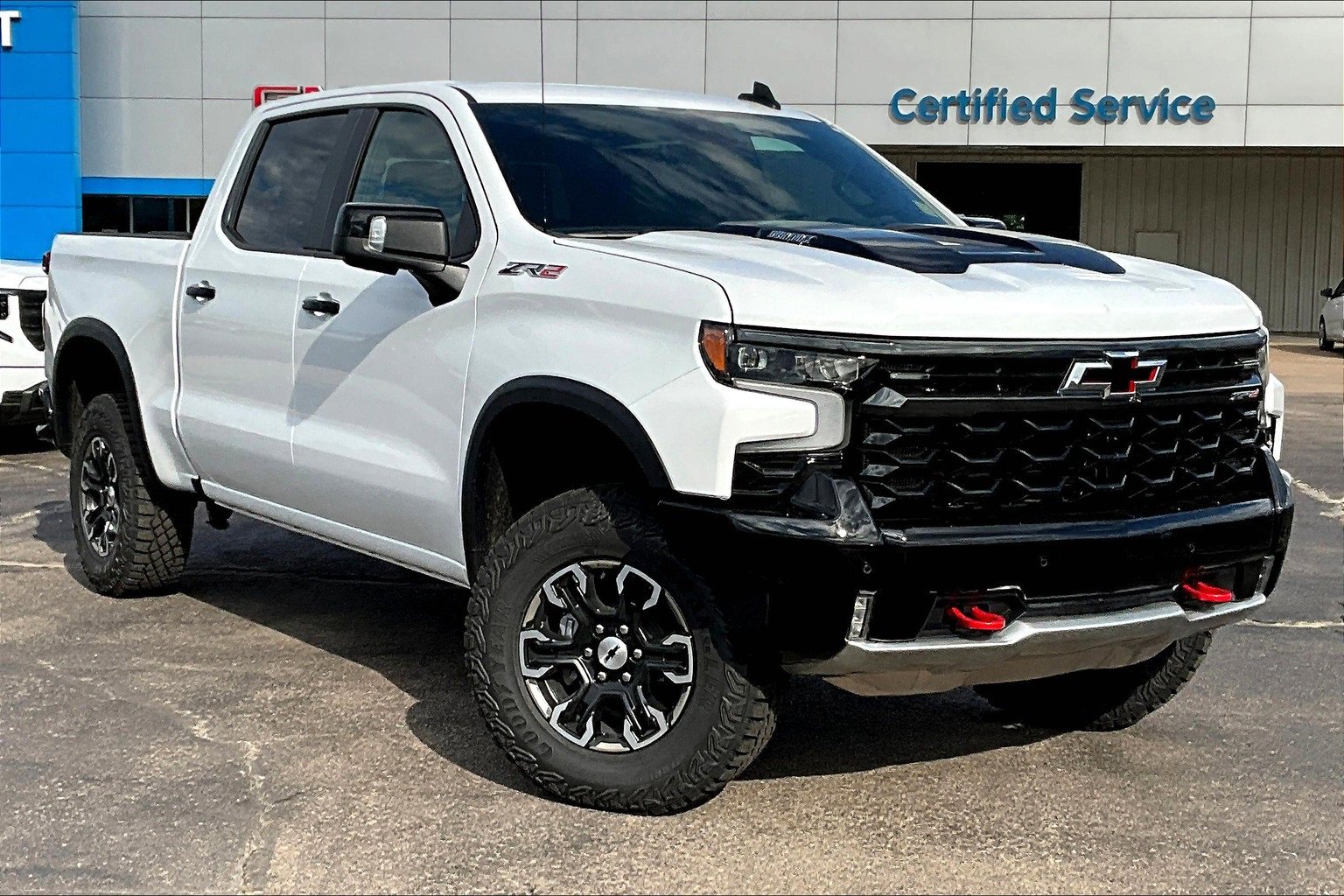 New 2026 Chevrolet Silverado 1500 ZR2 image 2