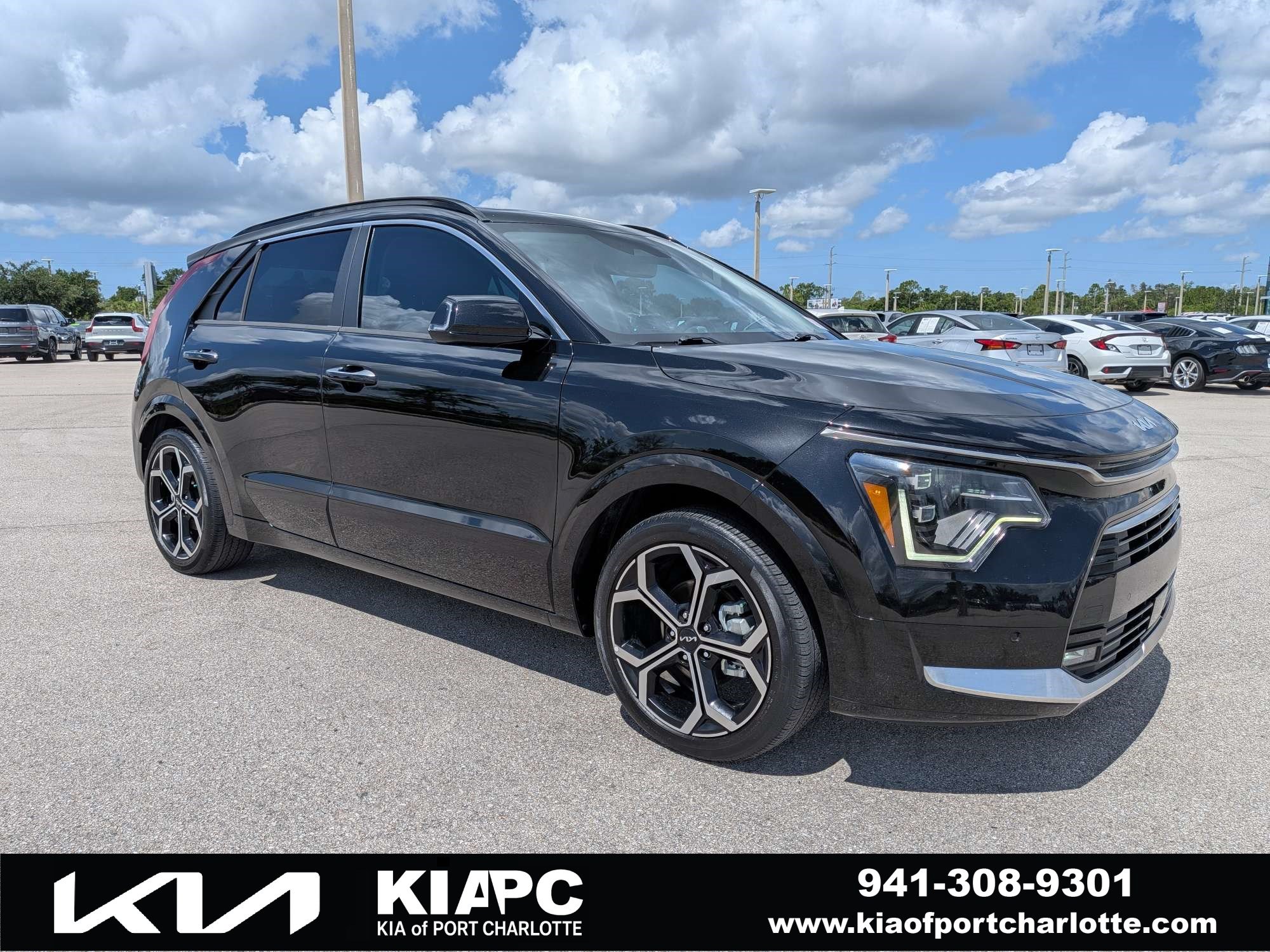 Certified 2024 Kia Niro SX Touring FWD image 1