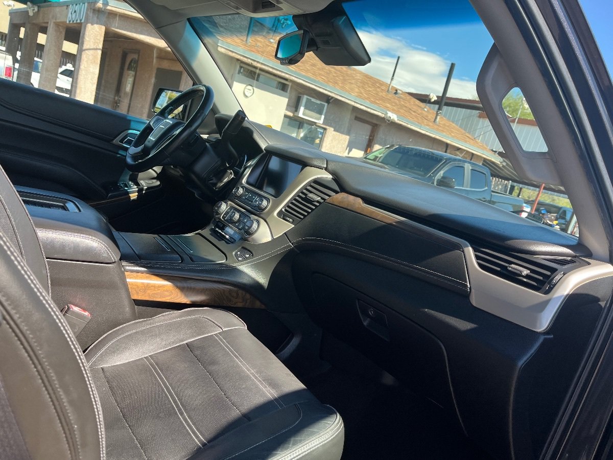 Used 2018 GMC Yukon Denali w/ Open Road Package RWD image 38