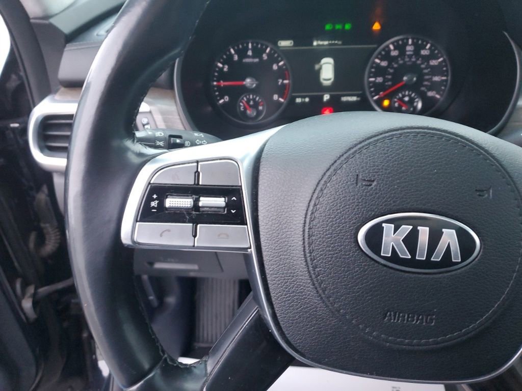 Used 2020 Kia Telluride SX w/ SX Prestige Package image 18