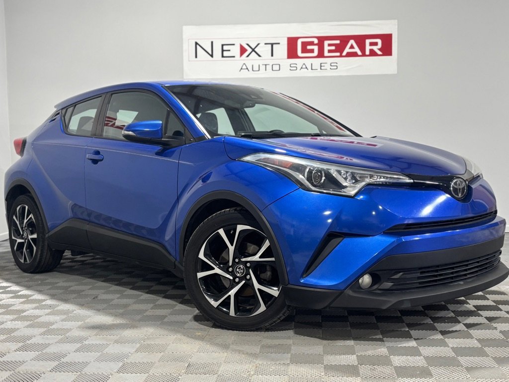 Used 2018 Toyota C-HR XLE image 1