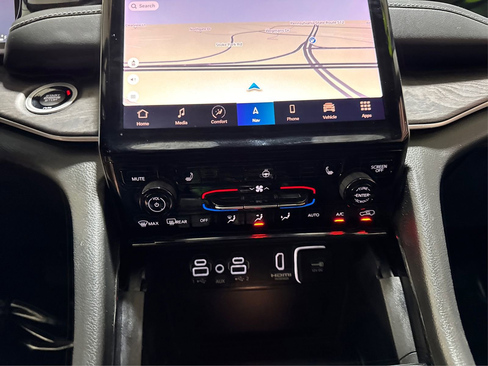 Used 2023 Jeep Grand Cherokee 4WD 4xe image 29