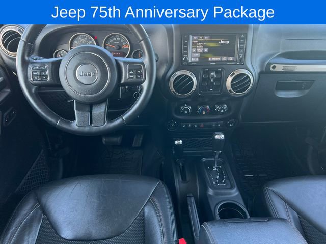 Used 2016 Jeep Wrangler Unlimited Sahara AWD/4WD video 3
