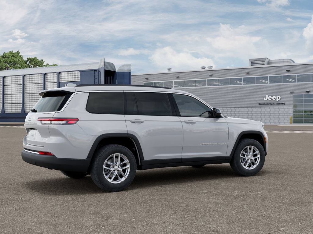 New 2026 Jeep Grand Cherokee L Laredo AWD/4WD image 4