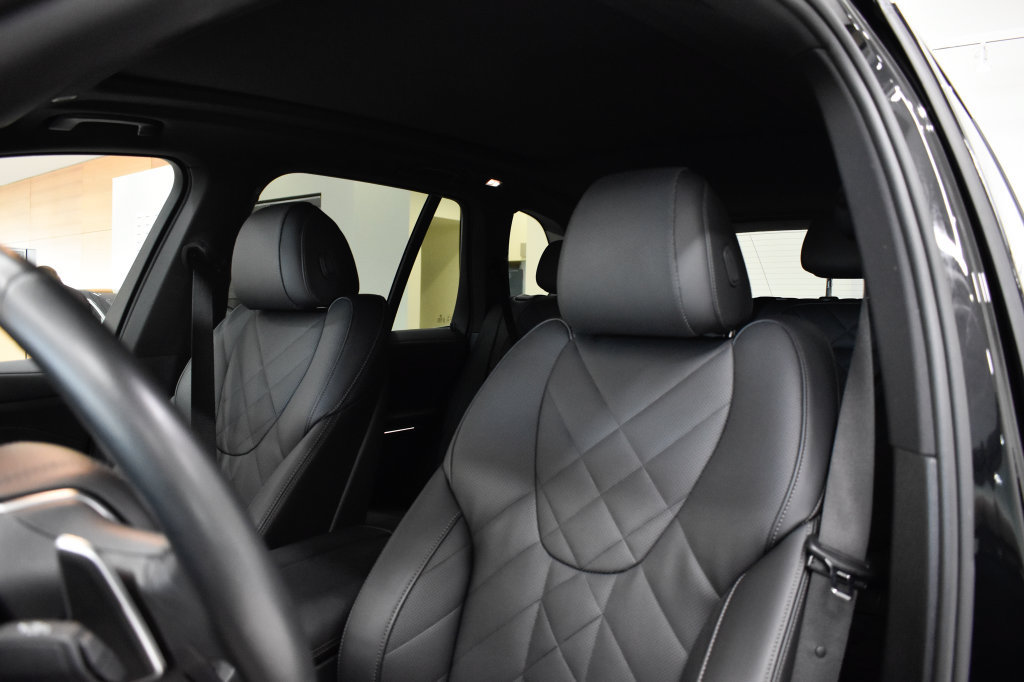 Used 2026 BMW X5 xDrive40i AWD/4WD image 3