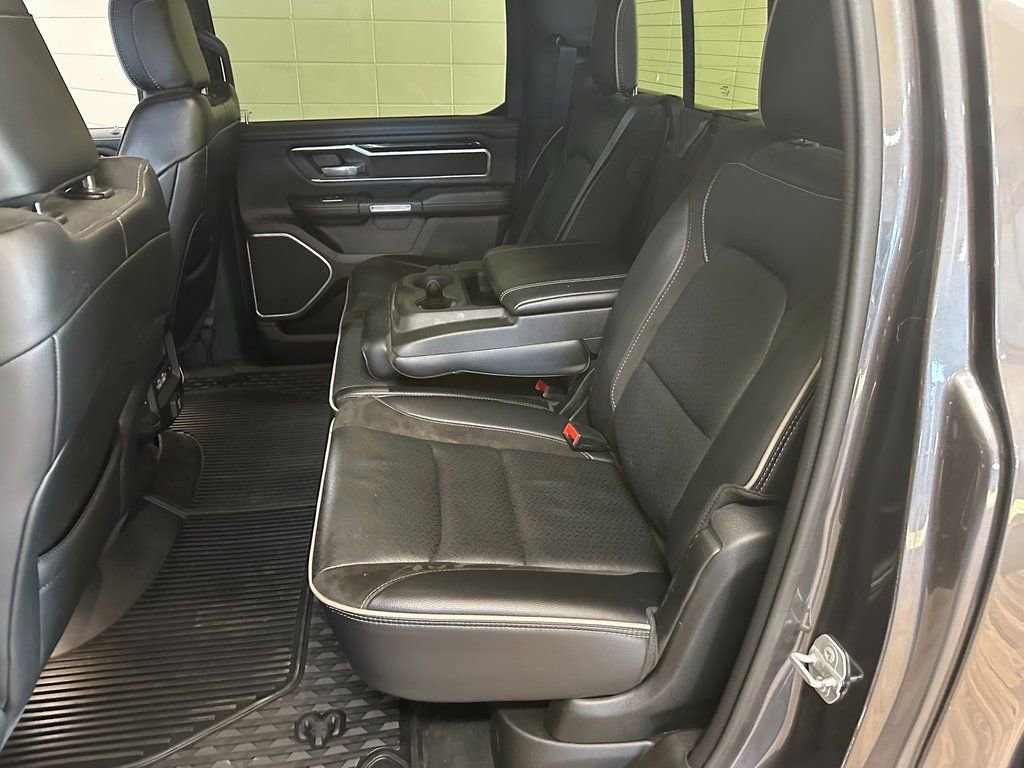 Used 2022 RAM 1500 Laramie AWD/4WD image 40