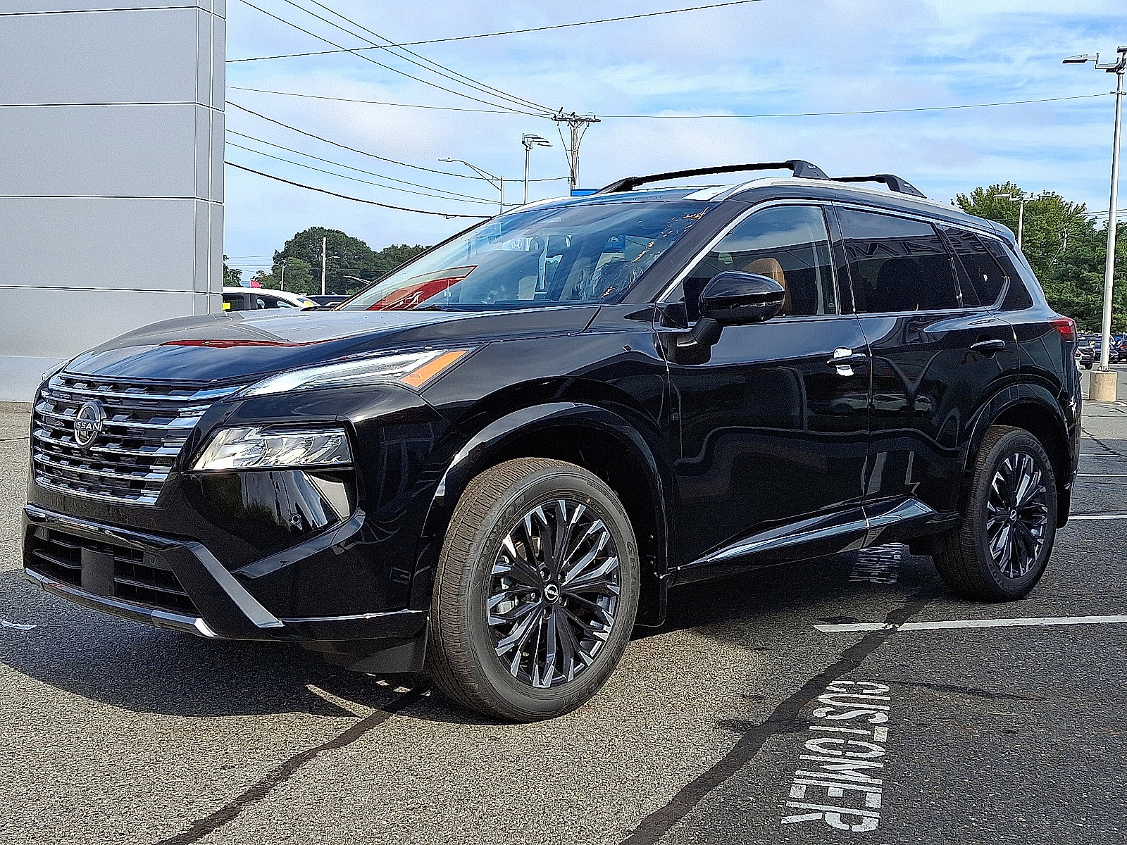 New 2026 Nissan Rogue Platinum w/ Platinum Premium Package image 2