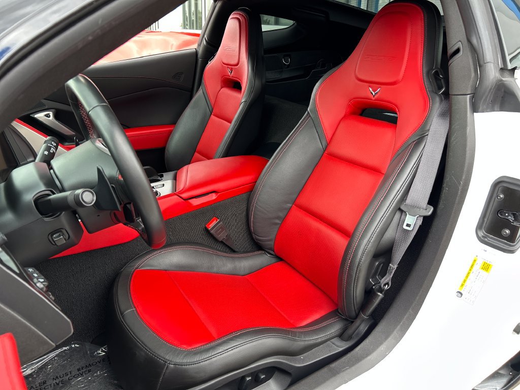 Used 2016 Chevrolet Corvette Z06 w/ 2LZ Preferred Equipment Group RWD image 13