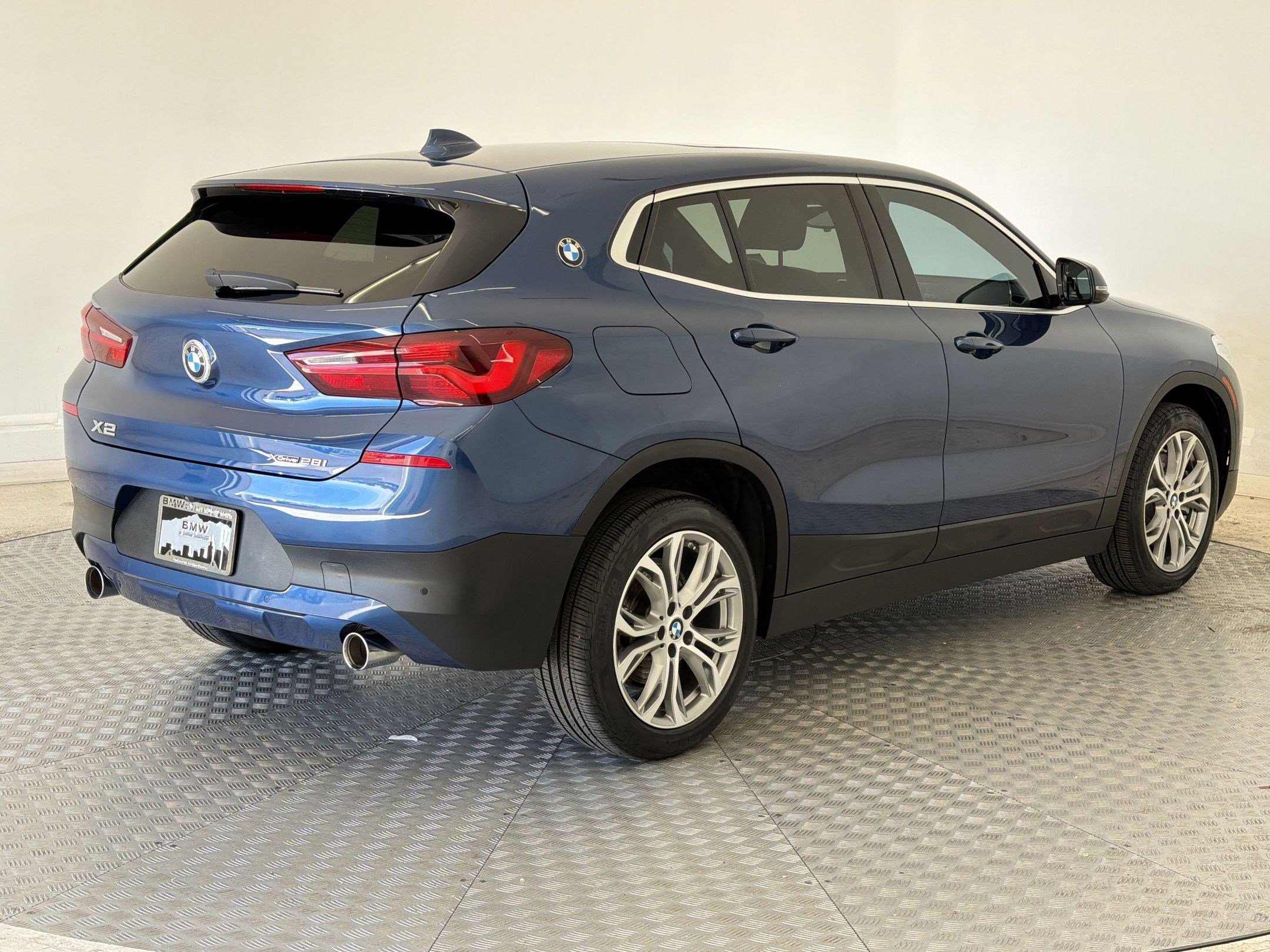 Used 2021 BMW X2 xDrive28i w/ Convenience Package image 9