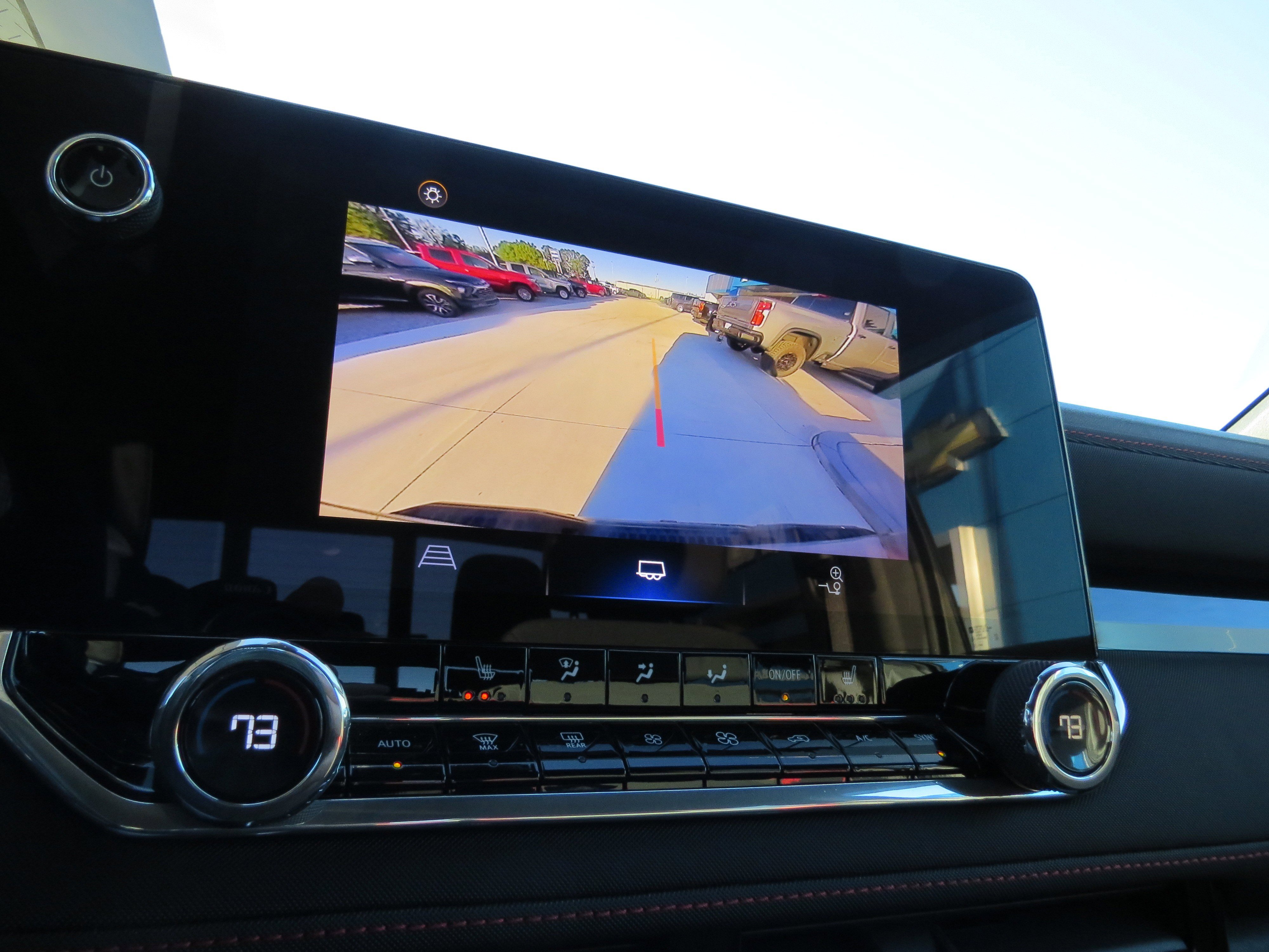 Used 2024 Chevrolet Colorado Z71 w/ Z71 Convenience Package 2 image 23