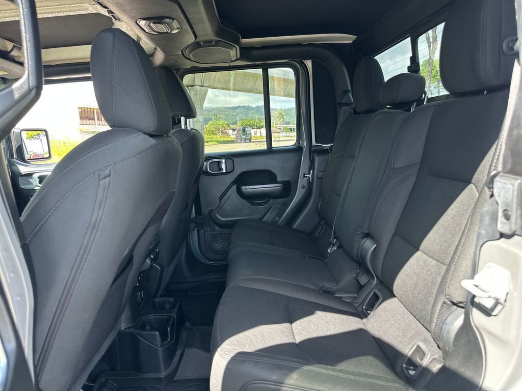 Used 2021 Jeep Gladiator Sport AWD/4WD image 15