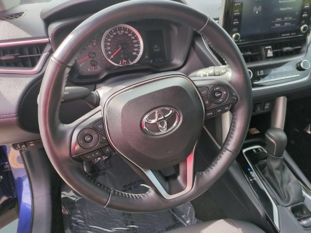 Used 2022 Toyota Corolla Cross LE AWD/4WD image 19