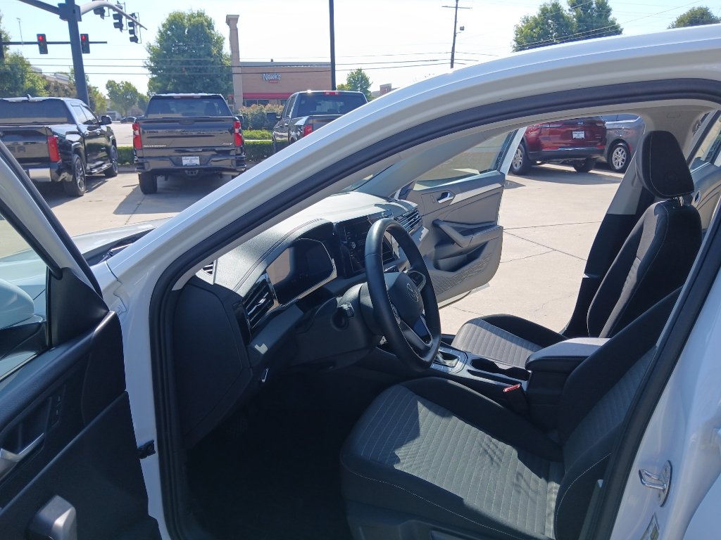 Certified 2026 Volkswagen Jetta S FWD image 9