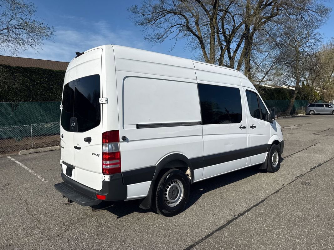 Used 2017 Mercedes-Benz Sprinter 2500 image 7